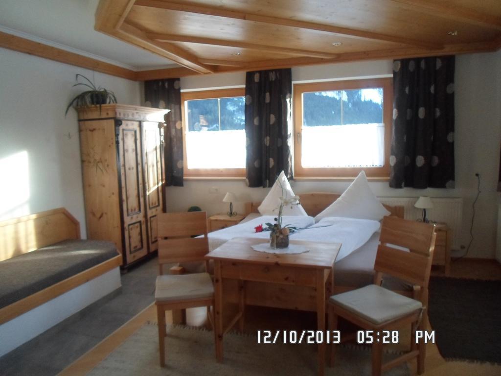 Apartmán Haus Kroell Elisabeth Zell am Ziller Pokoj fotografie