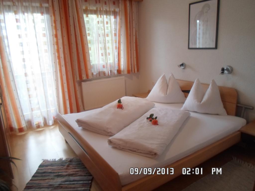 Apartmán Haus Kroell Elisabeth Zell am Ziller Pokoj fotografie